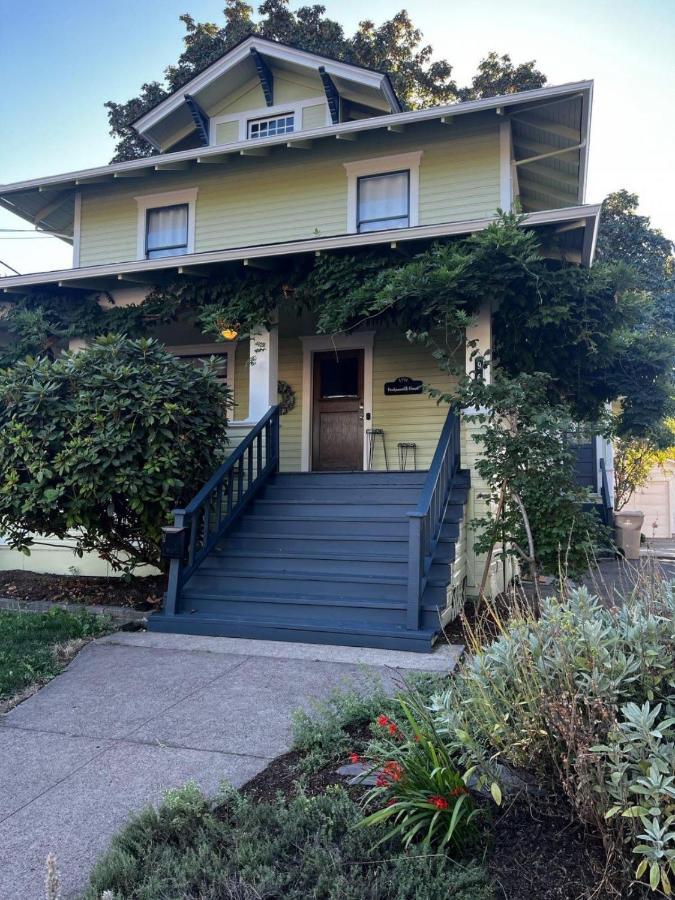 Monteith Hideaway In Downtown Monteith District Villa Albany Exterior foto
